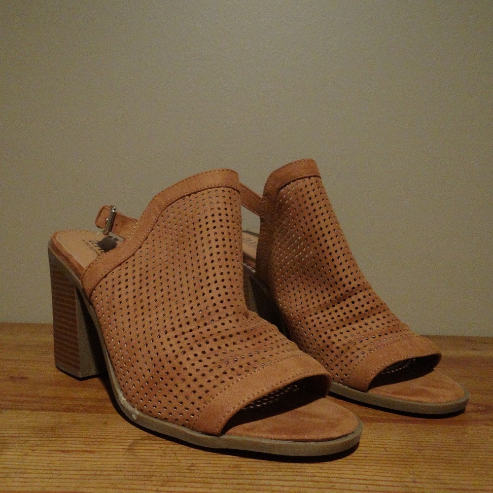 A.N.A. Madelyn Cognac